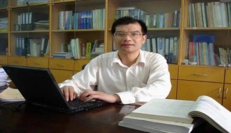 一身本領投偉業，一寸赤心惟報國——西安工業大學潘洪革教授